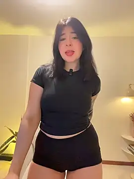 evelynrosess1 online show from 07/18/26, 12:04