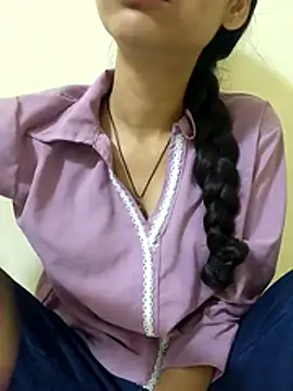 Snapshot of Kanchan7909 chatting on 05/13/26, 04:04 Kanchan7909 online show from 05/13/26, 04:04