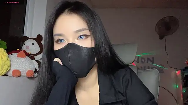 Tieu-May online show from 06/12/26, 08:52