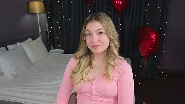 Snapshot of Angel__Grace chatting on 02/11/26, 12:04 Angel Grace online show from 02/11/26, 12:04