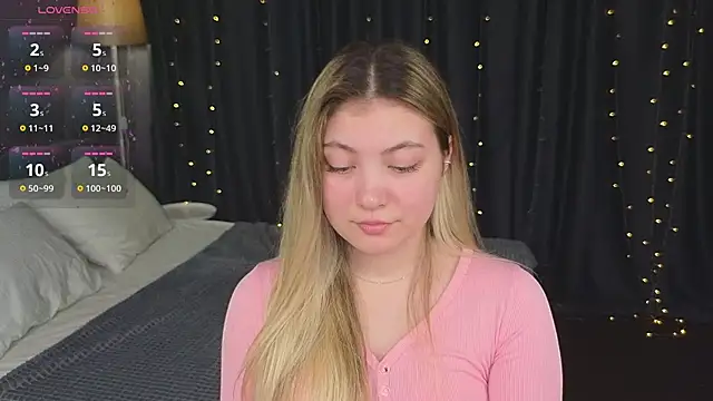 Snapshot of Angel__Grace chatting on 03/05/26, 05:47 Angel Grace online show from 03/05/26, 05:47