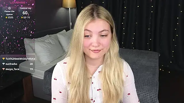 Snapshot of Angel__Grace chatting on 05/16/26, 12:29 Angel Grace online show from 05/16/26, 12:29