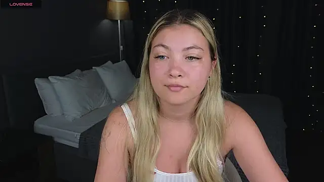 Snapshot of Angel__Grace chatting on 06/16/26, 12:13 Angel Grace online show from 06/16/26, 12:13