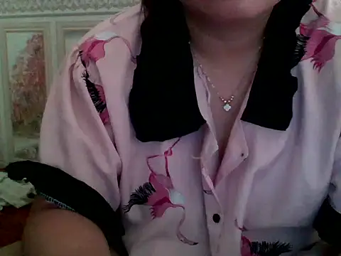 Snapshot of Sarah_no_land chatting on 06/14/26, 06:26 Sarah no land online show from 06/14/26, 06:26