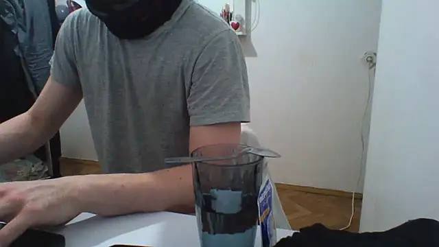 Snapshot of KaelNox chatting on 03/11/26, 06:25 KaelNox online show from 03/11/26, 06:25