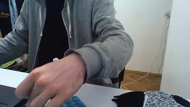 Snapshot of KaelNox chatting on 03/13/26, 06:14 KaelNox online show from 03/13/26, 06:14