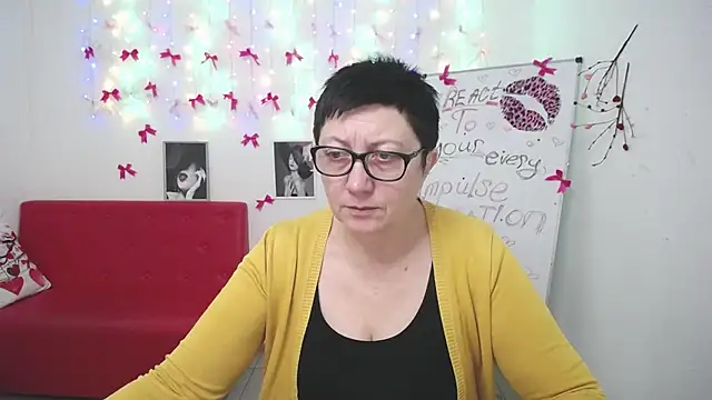 EmilyL0ve online show from 03/08/26, 06:23