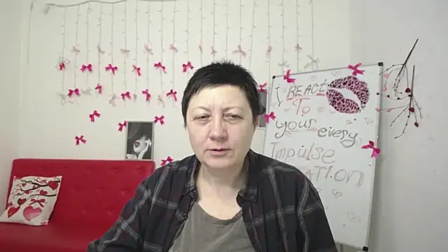 EmilyL0ve online show from 03/10/26, 06:13