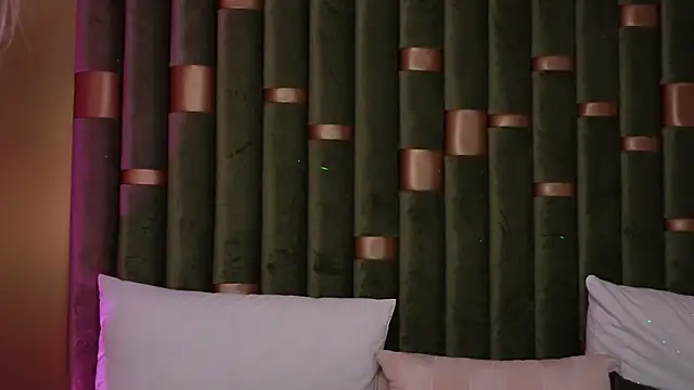 Snapshot of AmeliaAngel chatting on 01/17/25, 05:53 AmeliaAngel online show from 01/17/25, 05:53