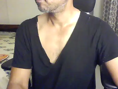 Snapshot of Moh-Moksha chatting on 06/20/26, 03:15 Moh-Moksha online show from 06/20/26, 03:15
