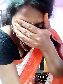 Snapshot of Tamil_Hot_Anu chatting on 02/15/26, 11:23 Tamil Hot Anu online show from 02/15/26, 11:23