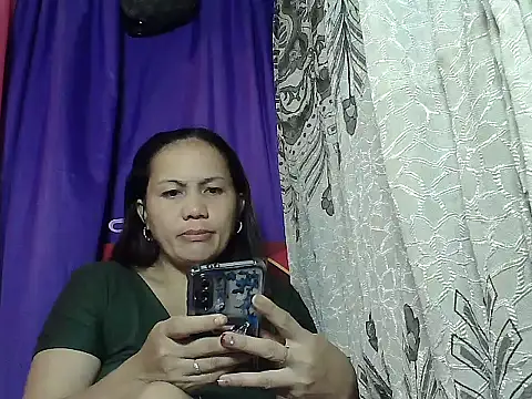 prettymomma24xx online show from 05/14/26, 09:21