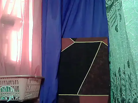 prettymomma24xx online show from 05/19/26, 10:27