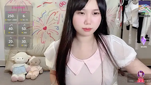 Snapshot of xiaoguai99 chatting on 06/27/26, 01:17 xiaoguai99 online show from 06/27/26, 01:17