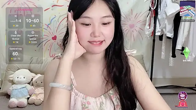 Snapshot of xiaoguai99 chatting on 06/30/26, 01:01 xiaoguai99 online show from 06/30/26, 01:01