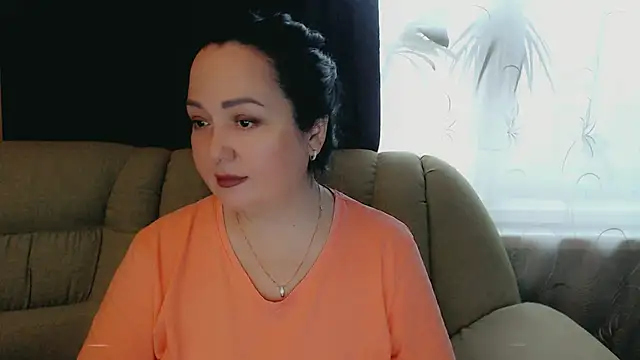 infinity loveliness online show from 11/18/25, 08:19