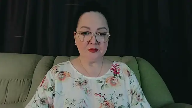 infinity loveliness online show from 05/05/26, 08:11