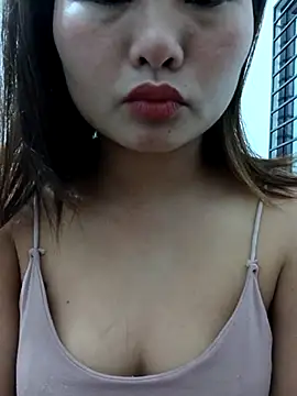 Snapshot of Sweet--Sexy chatting on 04/22/26, 05:36 Sweet--Sexy online show from 04/22/26, 05:36
