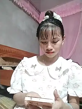 Snapshot of Wily-06 chatting on 05/25/26, 07:36 Wily-06 online show from 05/25/26, 07:36