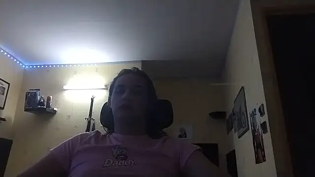 julialafemboy59 online show from 06/18/26, 12:20