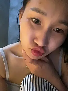 Snapshot of siorin_24 chatting on 03/10/26, 01:05 siorin 24 online show from 03/10/26, 01:05