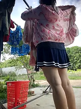 Snapshot of lina_loveee chatting on 05/21/26, 09:27 lina loveee online show from 05/21/26, 09:27