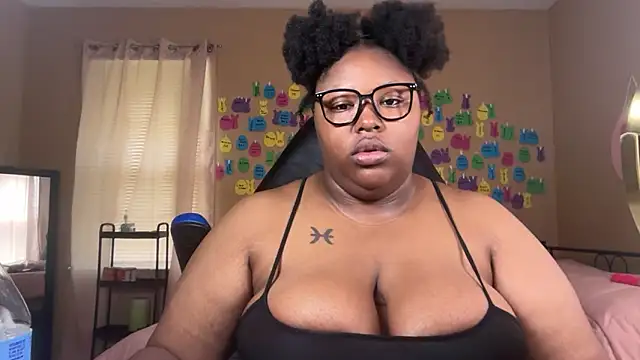 Chocolatebunnyxx96 online show from 06/09/26, 04:07