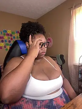 Chocolatebunnyxx96 online show from 06/30/26, 06:53
