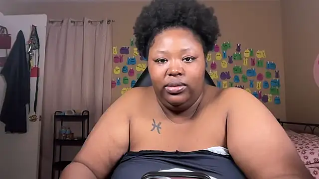 Chocolatebunnyxx96 online show from 07/14/26, 02:05