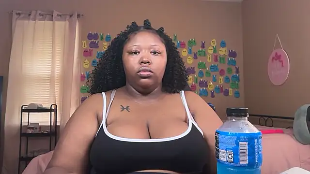 Chocolatebunnyxx96 online show from 07/28/26, 02:46