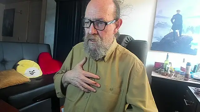 Uncle Hottie online show from 06/02/26, 06:54