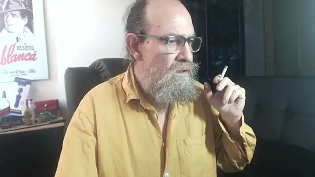 Snapshot of Uncle_Hottie chatting on 07/31/26, 03:00 Uncle Hottie online show from 07/31/26, 03:00