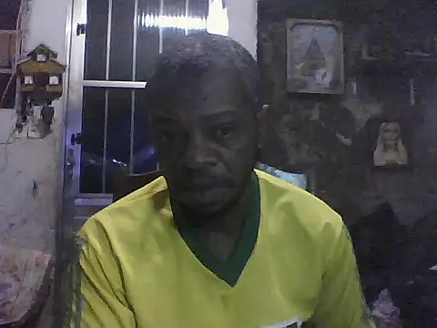 Snapshot of Negaomalinha1 chatting on 06/13/26, 03:59 Negaomalinha1 online show from 06/13/26, 03:59
