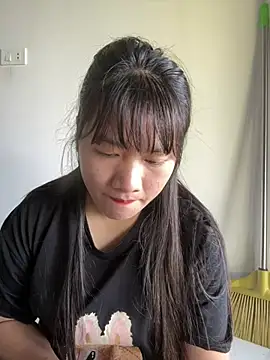 Snapshot of Suni-ii chatting on 01/18/26, 02:04 Suni-ii online show from 01/18/26, 02:04