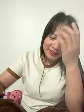 Snapshot of Suni-ii chatting on 02/03/26, 01:04 Suni-ii online show from 02/03/26, 01:04