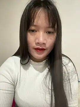 Snapshot of Suni-ii chatting on 02/17/26, 01:02 Suni-ii online show from 02/17/26, 01:02