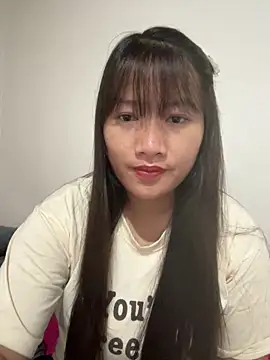 Snapshot of Suni-ii chatting on 03/10/26, 11:37 Suni-ii online show from 03/10/26, 11:37