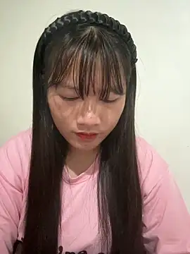 Snapshot of Suni-ii chatting on 03/13/26, 12:28 Suni-ii online show from 03/13/26, 12:28