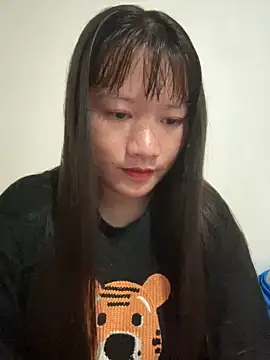 Snapshot of Suni-ii chatting on 03/22/26, 11:02 Suni-ii online show from 03/22/26, 11:02