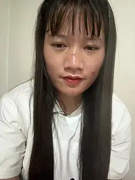 Snapshot of Suni-ii chatting on 03/29/26, 02:33 Suni-ii online show from 03/29/26, 02:33