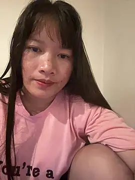 Snapshot of Suni-ii chatting on 04/04/26, 11:51 Suni-ii online show from 04/04/26, 11:51
