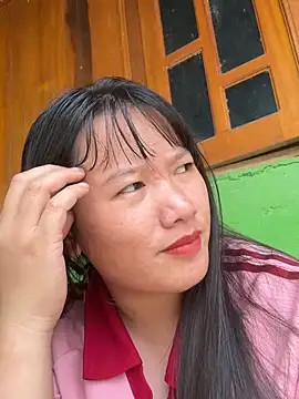 Snapshot of Suni-ii chatting on 05/18/26, 05:02 Suni-ii online show from 05/18/26, 05:02
