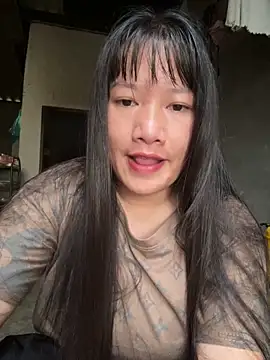 Snapshot of Suni-ii chatting on 05/20/26, 11:05 Suni-ii online show from 05/20/26, 11:05