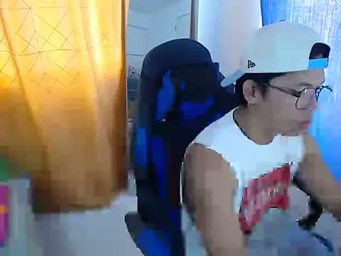 holly oreo online show from 07/01/26, 02:24