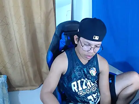 holly oreo online show from 07/05/26, 02:46