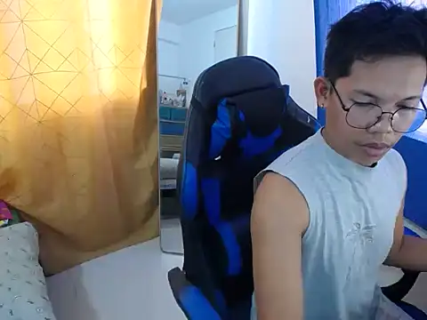 holly oreo online show from 07/26/26, 02:31