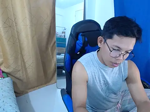 holly oreo online show from 07/26/26, 02:35