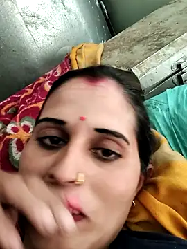 Snapshot of Bhavna8080 chatting on 05/16/26, 01:13 Bhavna8080 online show from 05/16/26, 01:13