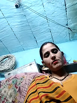 Snapshot of Bhavna8080 chatting on 06/11/26, 03:43 Bhavna8080 online show from 06/11/26, 03:43