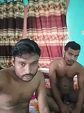 Snapshot of soft_couple778 chatting on 06/05/26, 02:07 soft couple778 online show from 06/05/26, 02:07